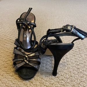 Audrey Brooke dress heels